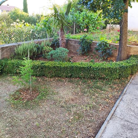 קריקווניצה Apartment With Private Garden And The Terrace Ev Station Available מראה חיצוני תמונה